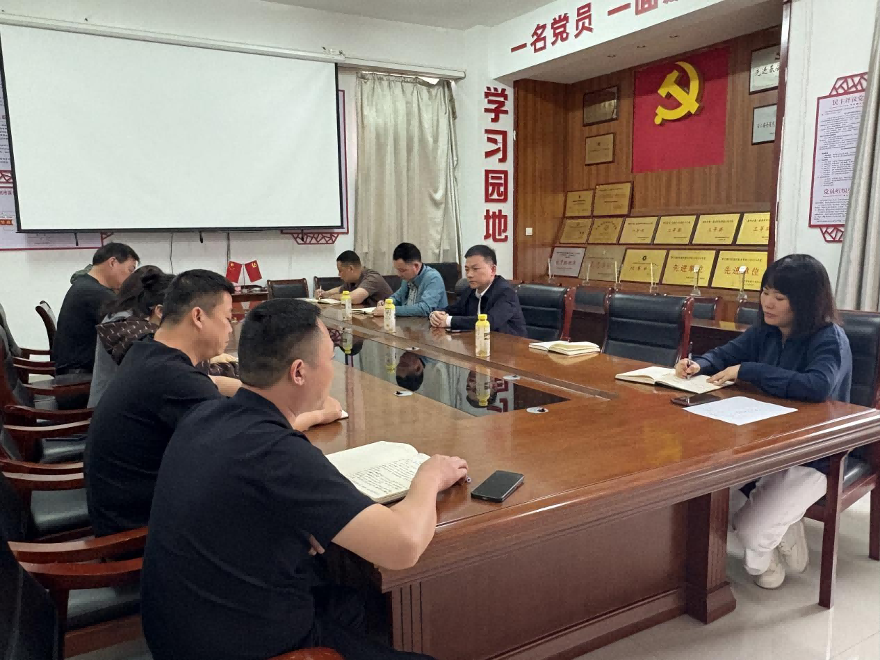 文旅集團(tuán)黨委副書記、總經(jīng)理張何何一行到保安公司調(diào)研指導(dǎo)工作